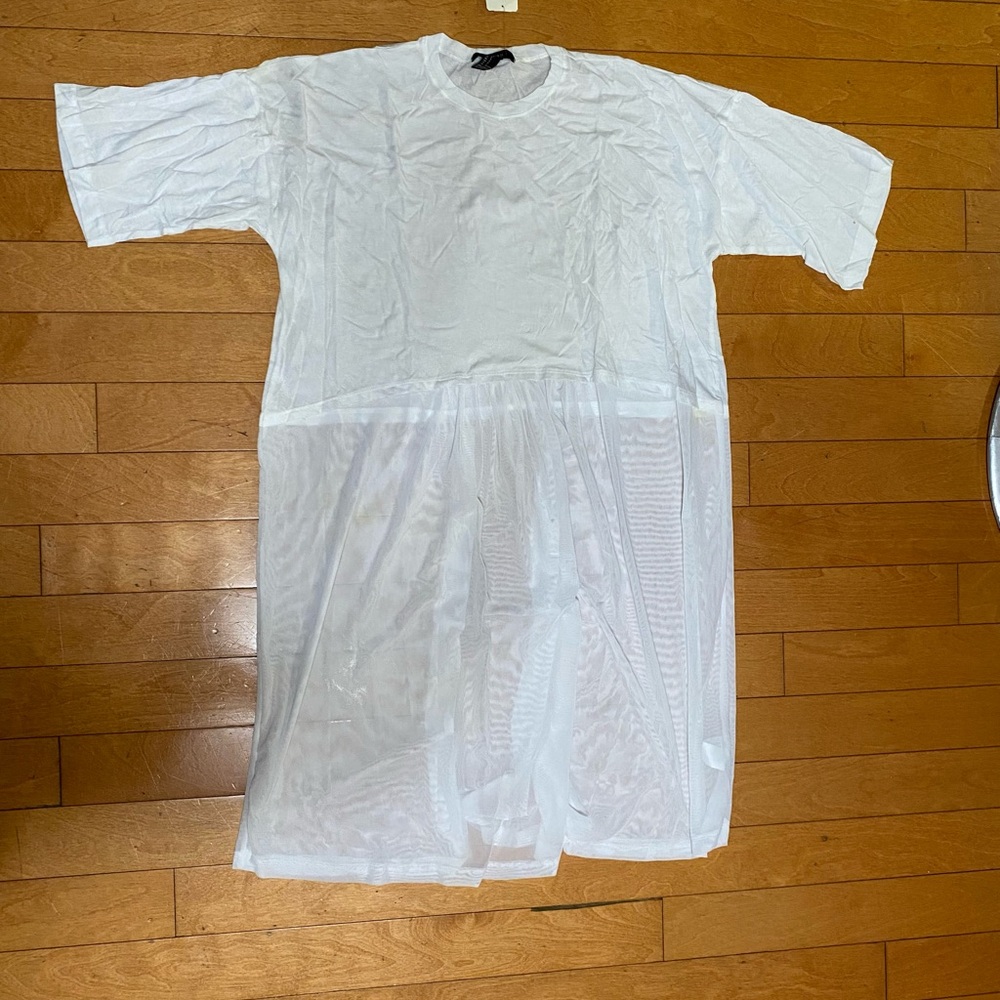 Forever 21 White Short Sleeve Tee Casual Essential